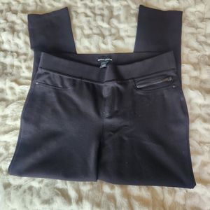 DKNY elastic waist band black pants in size Large